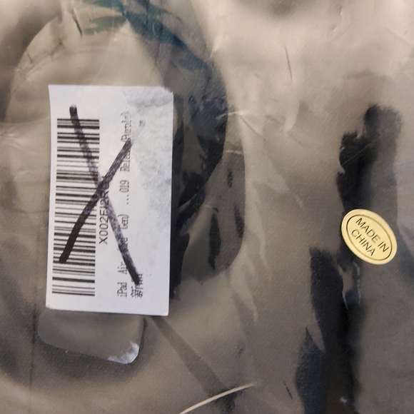 iPad Air (3rd Gen)...19 Protective Cover - Picture 8 of 8